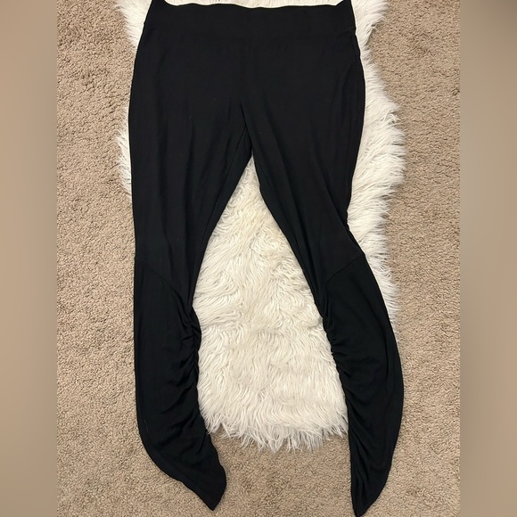 ALTHLETA RUCHED BOTTOM PLUS SIZE ACTIVE PANTS! Tall 33 inseam - Picture 1 of 4